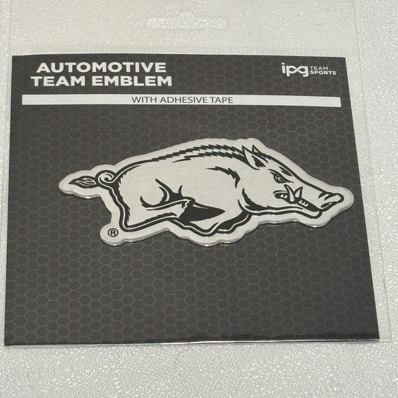 Arkansas Razorbacks Fan Lot – Lanyard, Keychain, Car Magnets, Emblem, Face Mask - Picture 3 of 11